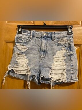 American Eagle Outfitters Light Wash Distressed Jean Shorts